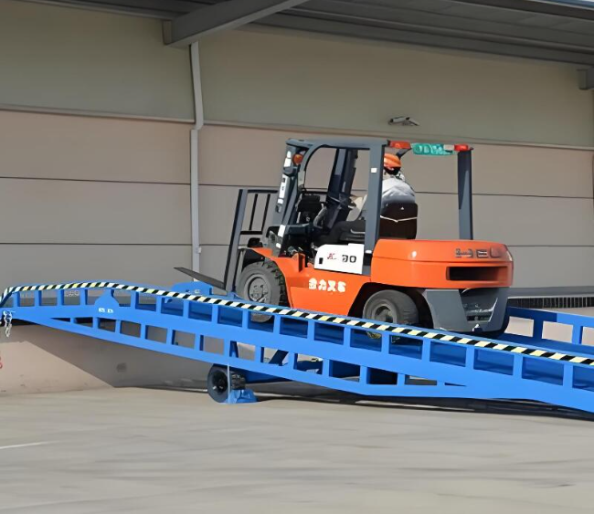 肇庆移动式卸货平台（叉车用）